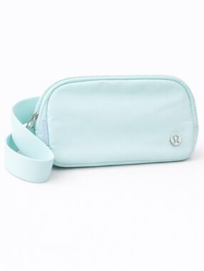 Lululemon Everywhere Belt Bag Wathet Light Aqua Mint Crossbody 1L